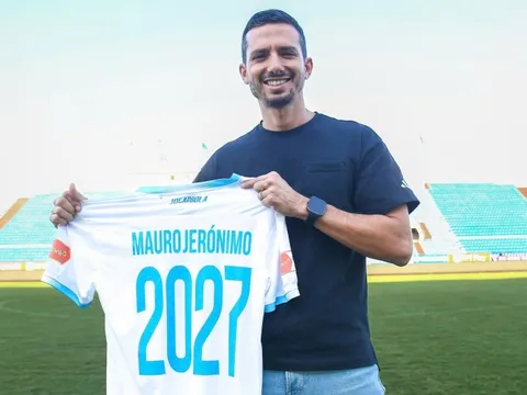 Cựu HLV PVF-CAND ngồi ghế nóng Nam Định