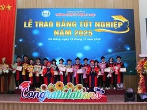 Trường ĐH Sư phạm Kỹ thuật Đà Nẵng trao bằng tốt nghiệp cho gần 500 sinh viên