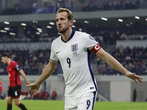 Tuyển Anh làm nên lịch sử