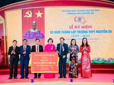 60 năm bền bỉ sứ mệnh trồng người bên dòng Lam