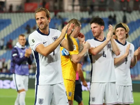 Tuyển Anh lại bị 'đâm sau lưng' thì khó vô địch World Cup