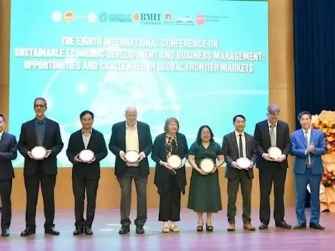 Phát triển kinh tế hướng tới tương lai bền vững, hiện đại và hội nhập sâu rộng