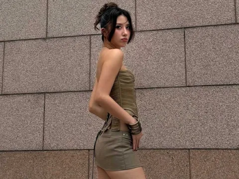 Quỳnh Anh Shyn diện váy ngắn cũn dạo phố, lộ chi tiết khó tin khiến ai cũng phải 'dụi mắt 10 lần'