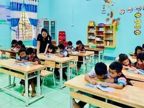 Đồng bộ chính sách để giữ chân nhà giáo