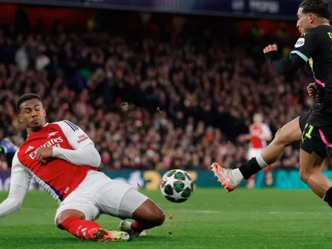 Lỗ hổng của FIFA khiến Arsenal mất bộn tiền