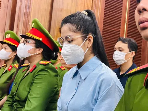 Xét xử vụ kẹo Kera: Đề nghị mức án với Quang Linh và đồng phạm