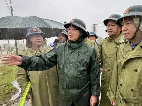 Phó Thủ tướng Hồ Quốc Dũng: Di dời dân ngay trong ngày, tuyệt đối không để xảy ra thiệt hại về người