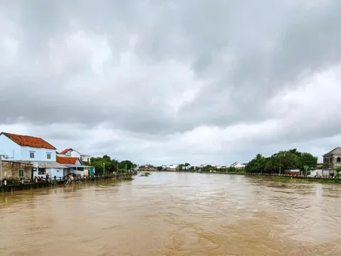 Đỉnh lũ trên sông Dinh Ninh Hòa có thể tương đương lũ lịch sử năm 1986