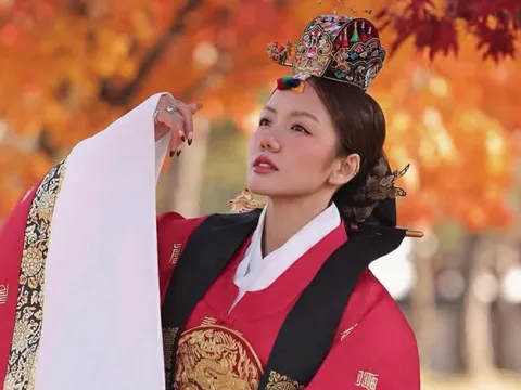 Phương Ly 'đốn tim' người hâm mộ với nhan sắc ngọt ngào ở tuổi U40