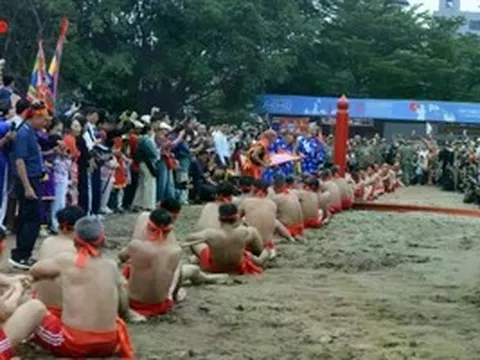 Di sản kéo co ở Long Biên, Hà Nội: Chất liệu làm nên thương hiệu văn hóa