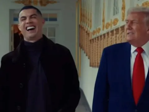 Ông Trump khiến Ronaldo cười nghiêng ngả