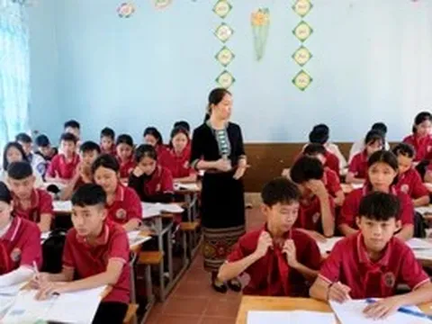 Lấp khoảng trống chuyên môn của cán bộ giáo dục cấp xã