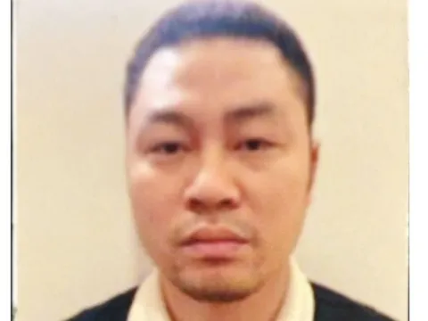 Tìm bị hại vụ làm giả sổ đỏ để lừa bán đất ở Hà Nội