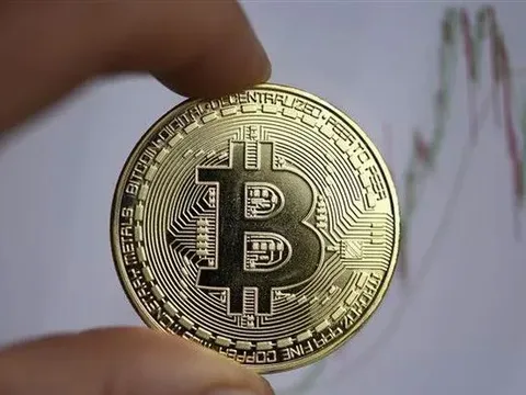 Vì sao giá Bitcoin giảm mạnh?