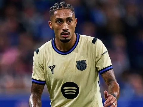 Đề nghị 102 triệu euro làm rung chuyển Barca