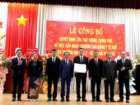 Sáp nhập Trường Cao đẳng Y tế Huế vào Trường Đại học Y Dược Huế