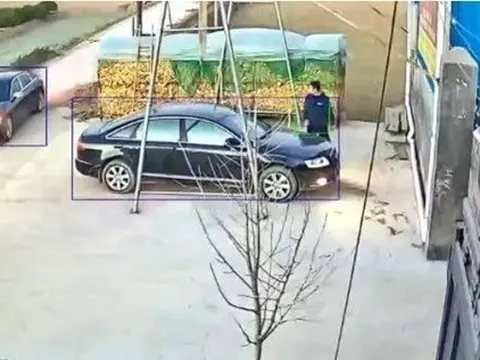 Trung Quốc: Đoàn xe đón dâu lạc đường do sương mù