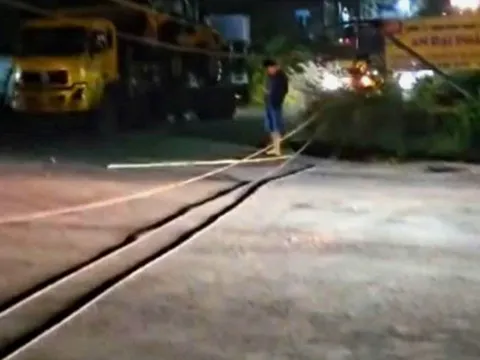 Dây cáp đứt gây chết người: Ai chịu trách nhiệm trên những tuyến đường đầy “mạng nhện cáp”?