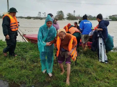 Gia Lai hỗ trợ gạo, kinh phí trong 3 tháng cho các hộ có nhà bị ngập
