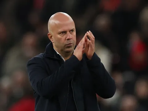 Liverpool mất bộn tiền để sa thải Slot