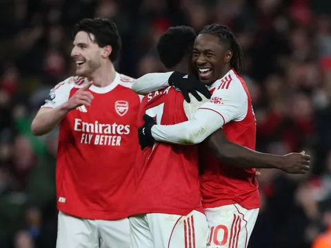 Ai cản được Arsenal