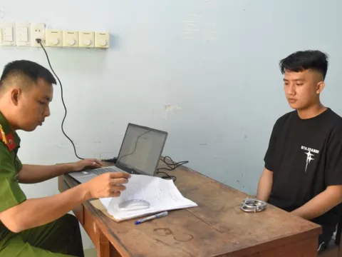 Bắt đối tượng cướp tiệm vàng do đầu tư tiền “ảo” lỗ và thua game cờ bạc online