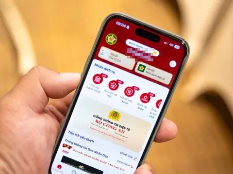 Liên kết tài khoản ngân hàng nhận an sinh xã hội trên VNeID, có 2 trường hợp người dân cần đặc biệt lưu ý