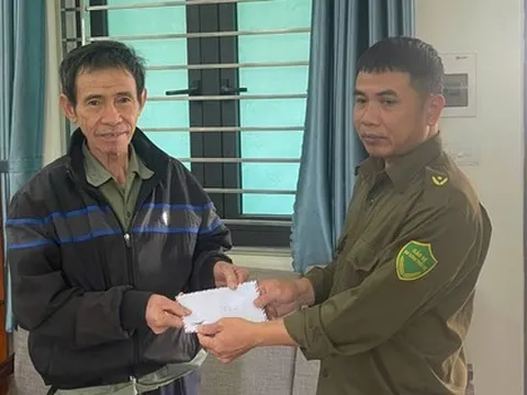 Không có tài khoản, người đàn ông mang gần 60 triệu đồng tiền mặt đến ngân hàng, yêu cầu chuyển gấp: Công an lập tức có mặt để ngừng giao dịch