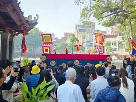 Đưa di sản đến gần người trẻ