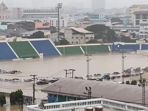 Sân SEA Games 33 ngập lụt, bảng đấu của U22 Việt Nam bị ảnh hưởng