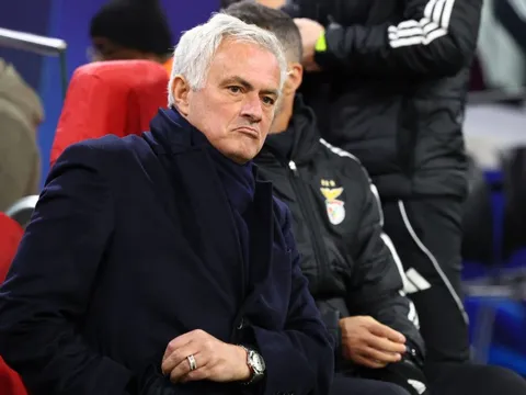 Mourinho thắng trận đầu tại Champions League mùa này