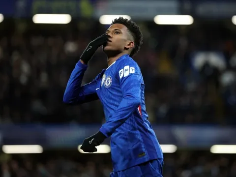 Chelsea trình làng kỷ nguyên Estevao