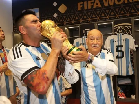 Cuộc điện thoại định mệnh giúp Messi khoác áo Argentina