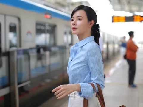 Hành động thiết thực của Midu dành cho người dân đang chống chọi với mưa lũ