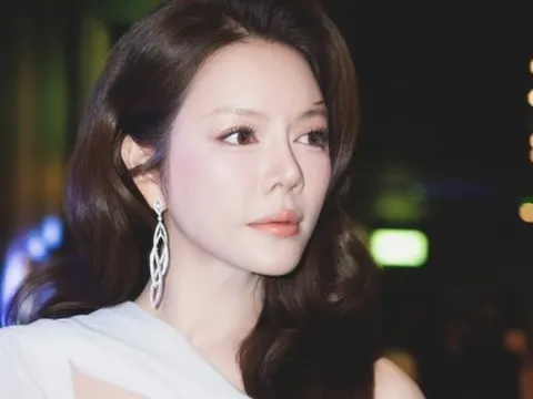 Sao Việt: Lý Nhã Kỳ tỏa sáng với phong cách tiểu thư, ngọt ngào