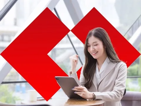 So sánh đầu tư cổ phiếu và chứng chỉ quỹ: Lựa chọn nào phù hợp với nhà đầu tư bận rộn?