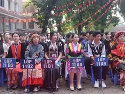 Đầu tư cơ sở vật chất và chuyển đổi số, nâng tầm giáo dục vùng cao