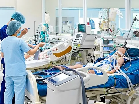 Từ sốt, ho thông thường, bé gái 6 tuổi suy đa cơ quan do cúm A 0