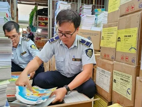 Tình trạng sách lậu vẫn diễn biến phức tạp, giải pháp nào ngăn chặn?