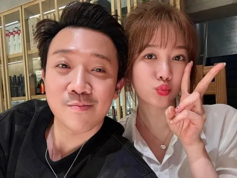 Hari Won nhận quà khủng trong ngày 'gia hạn hợp đồng hôn nhân' với Trấn Thành