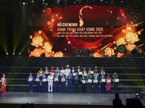 Hành trình khát vọng 2025 tôn vinh gương sáng học tập và làm theo lời Bác