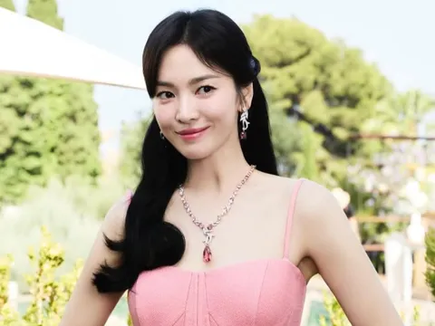 Ngỡ ngàng suy nghĩ của Song Hye Kyo về vẻ đẹp không tuổi