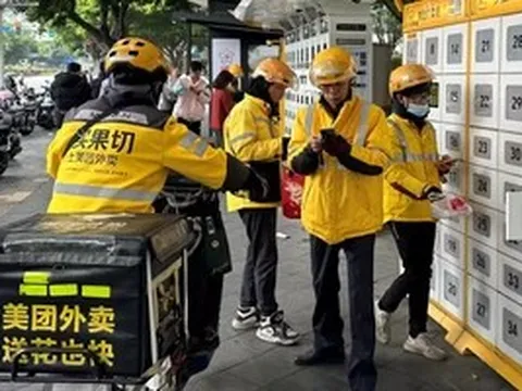 Trung Quốc 'chuyên nghiệp hóa' nghề giao hàng