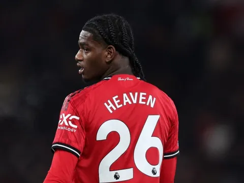 MU được cứu rỗi bởi bản hợp đồng giá chỉ 1 triệu bảng