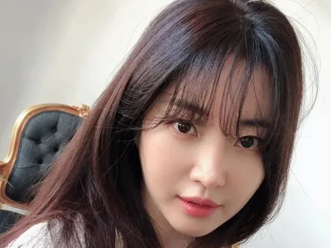 'Nhan sắc không tuổi' của Kim Sa Rang ở tuổi U50