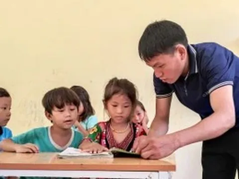 Mở cánh cửa tiếng Việt cho học sinh vùng cao