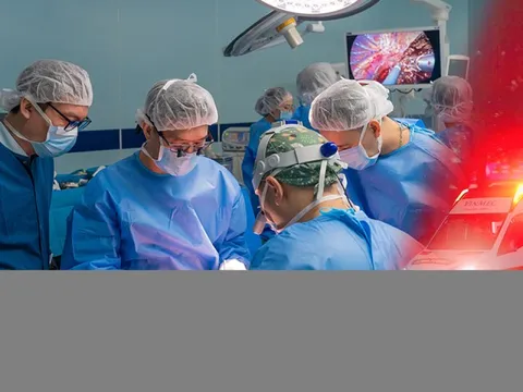 Phía sau cuộc đại phẫu cứu bé trai 15 tháng tuổi từ 'lá gan chia đôi' của người hiến chết não 0