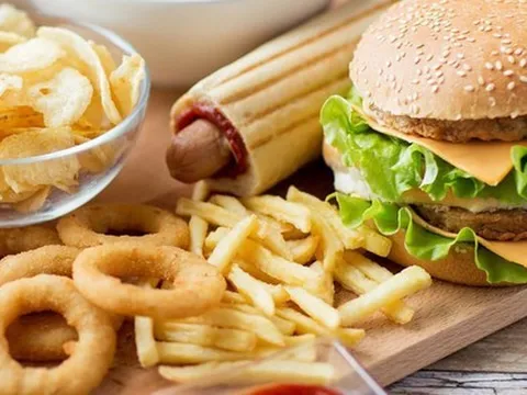 Thị trường đồ ăn nhanh Việt Nam: Combo gà rán lên ngôi, burger Mỹ thất thế