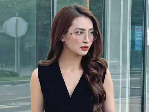 MC Huyền Trang tiết lộ khó khăn những ngày đầu làm nghề, nhắn nhủ 1 câu đến giới trẻ