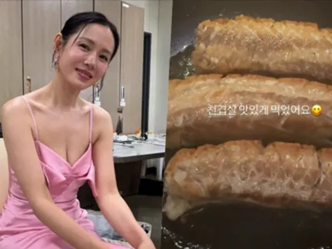Một bức ảnh ăn uống của Son Ye Jin làm dân tình xôn xao: 'Đây là thực đơn của nữ thần ư'